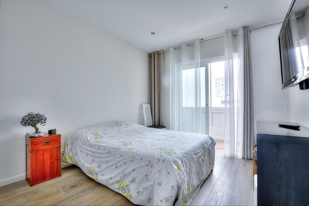 ニースLe Florentina, Dernier Etage Avec Terrasse, Vue Sur La Baie Des Angesアパートメント エクステリア 写真