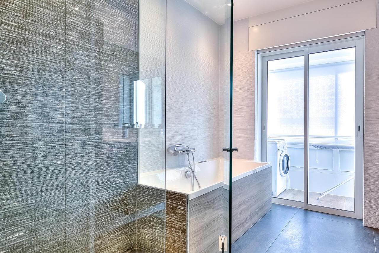 ニースLe Florentina, Dernier Etage Avec Terrasse, Vue Sur La Baie Des Angesアパートメント エクステリア 写真