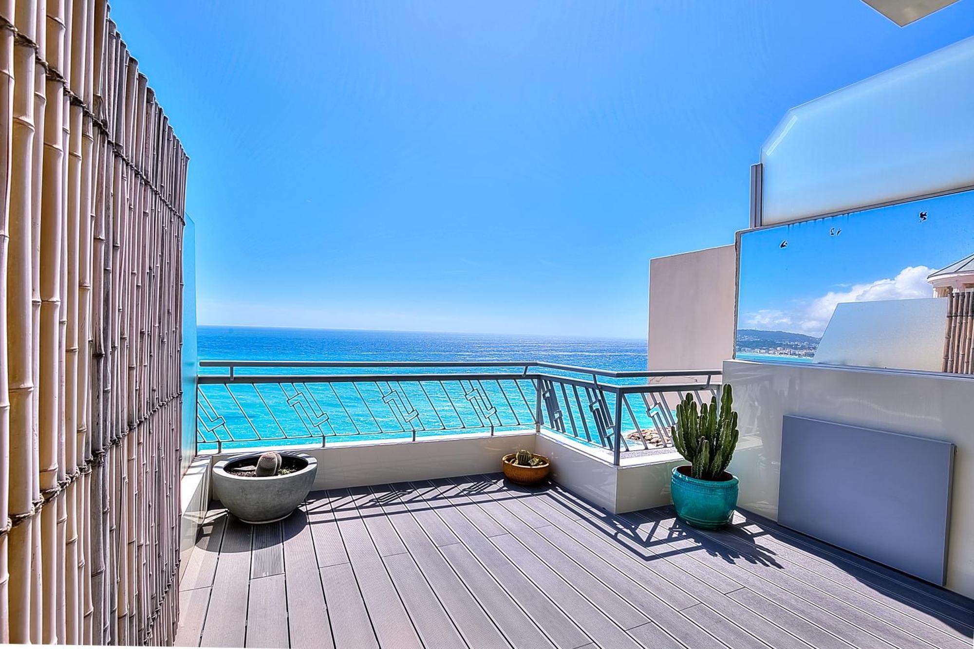 ニースLe Florentina, Dernier Etage Avec Terrasse, Vue Sur La Baie Des Angesアパートメント エクステリア 写真